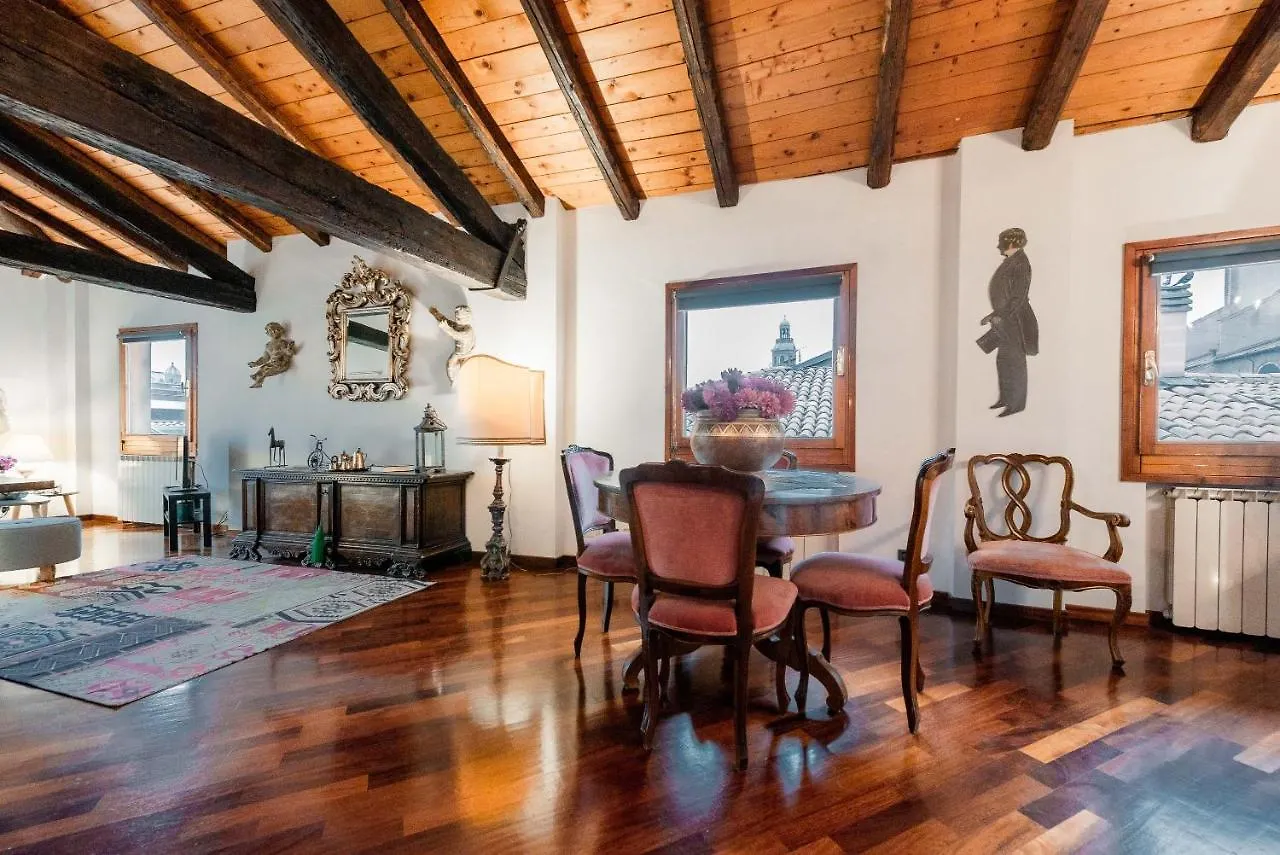 Realkasa Azeglio Apartments Bologna Italy