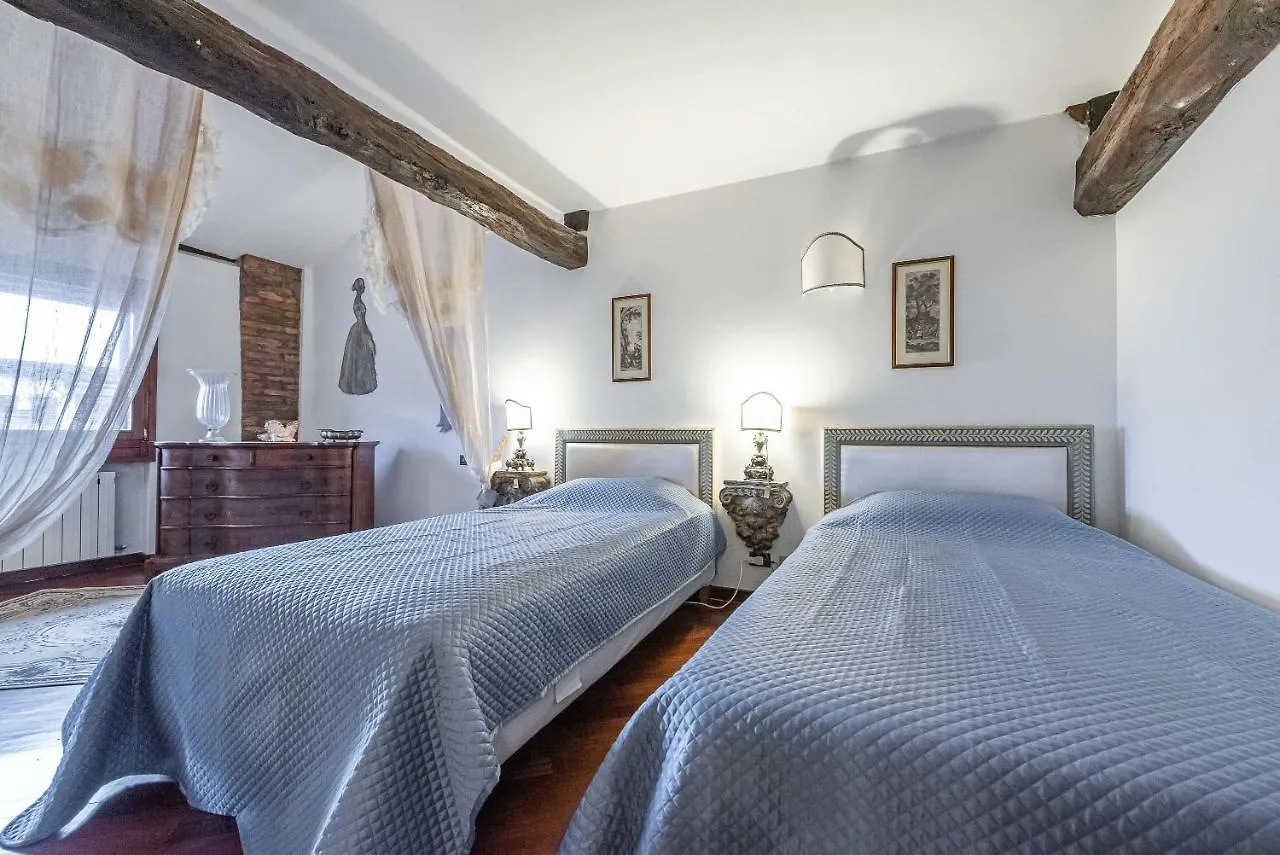 Realkasa Azeglio Apartments Bologna Italy