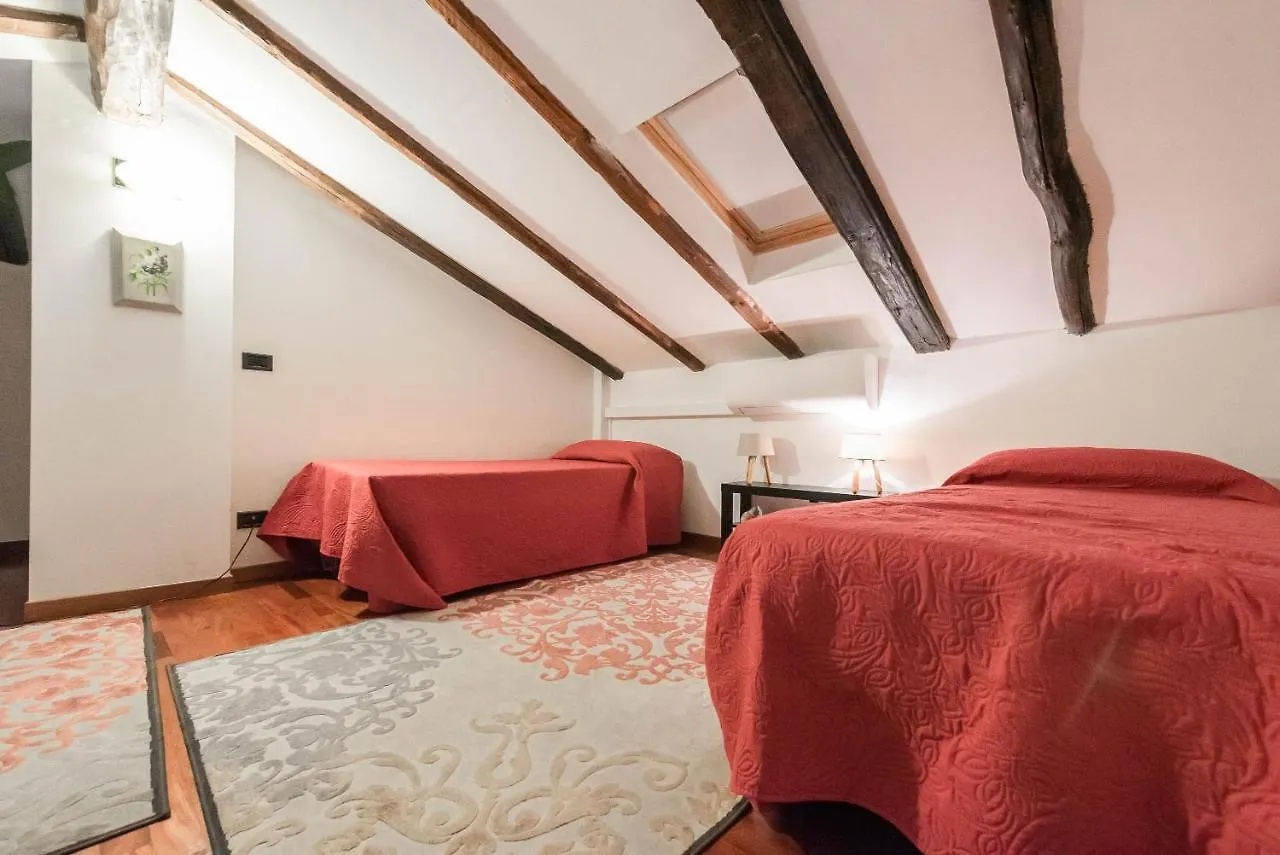 Realkasa Azeglio Apartments Bologna 0*,  Italy